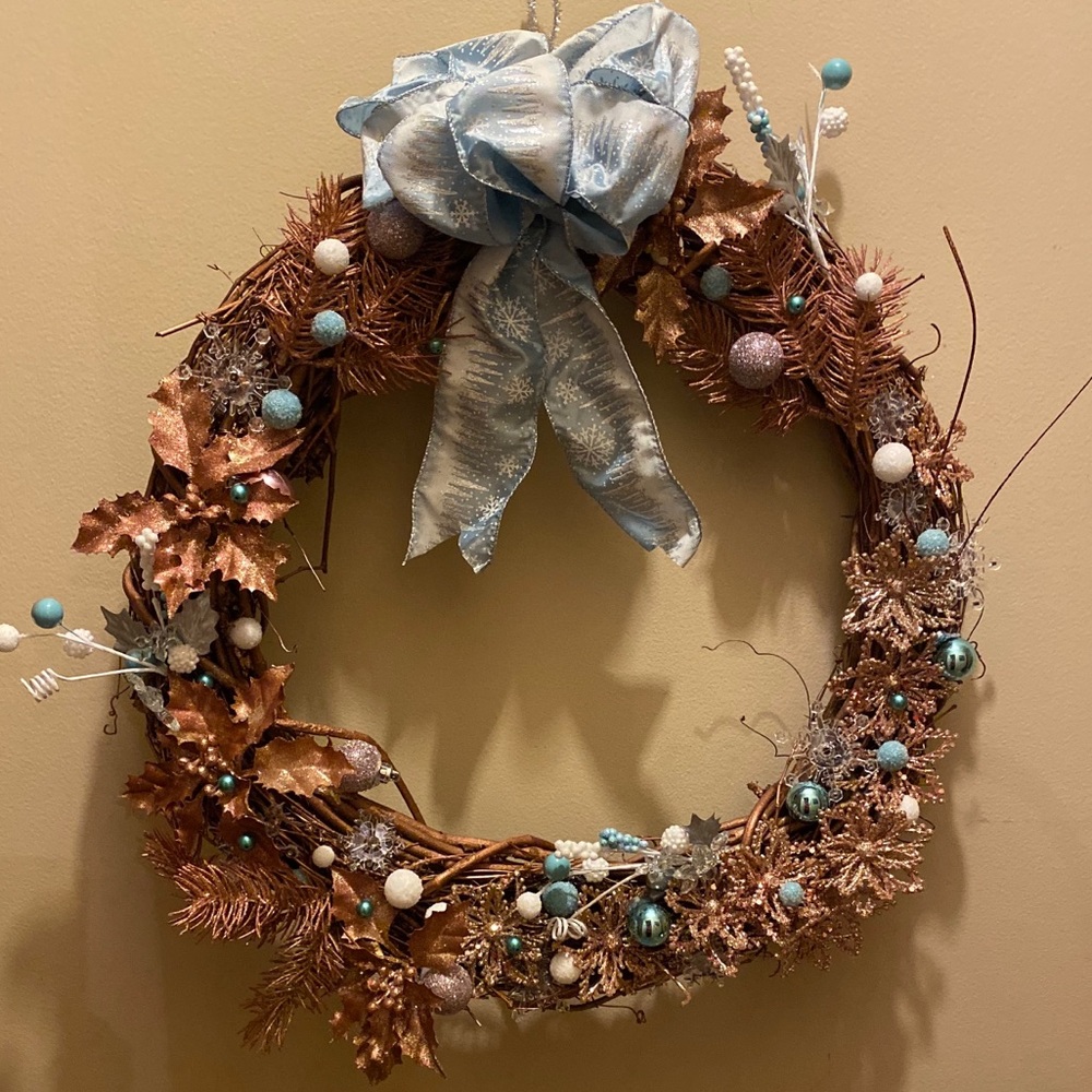 Rosegold Grapevine Christmas Wreath